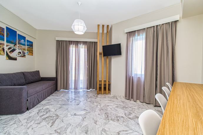 Imagen de la habitación del Hotel Oliva, Platanias. Foto 15