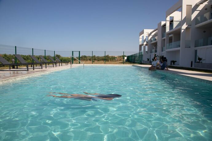 Imagen general del Hotel Oliva Suites, Oliva . Foto 10