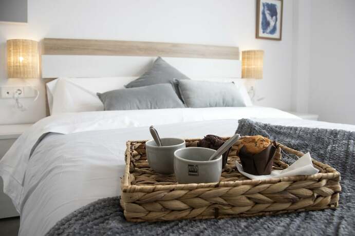 Imagen general del Hotel Oliva Suites, Oliva . Foto 16