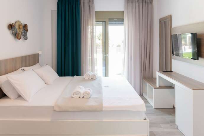 Imagen general del Hotel Oliva Suites, Sitonia. Foto 2