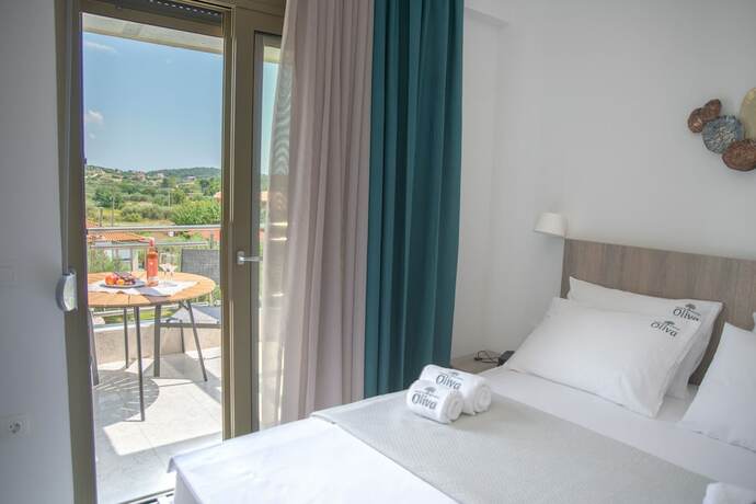 Imagen de la habitación del Hotel Oliva Suites, Sitonia. Foto 19
