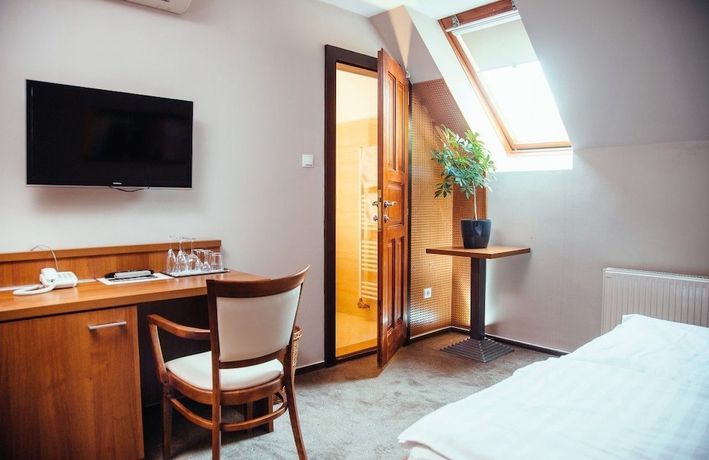 Imagen de la habitación del Hotel Oliva, Veszprem. Foto 9