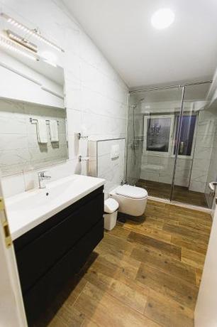 Imagen de la habitación del Hotel Olivar Tirana. Foto 14