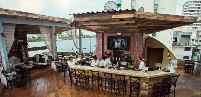 Imagen del bar/restaurante del Hotel Olive Boutique , A Small Luxury Of The World. Foto 2