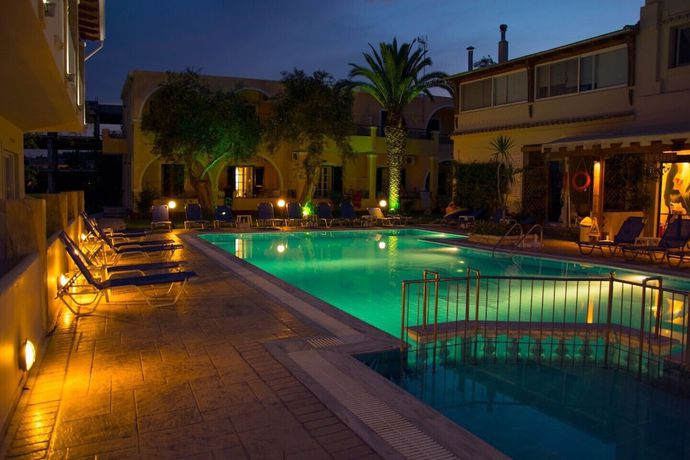 Imagen de la piscina del Hotel Olive Grove, Sidari. Foto 11
