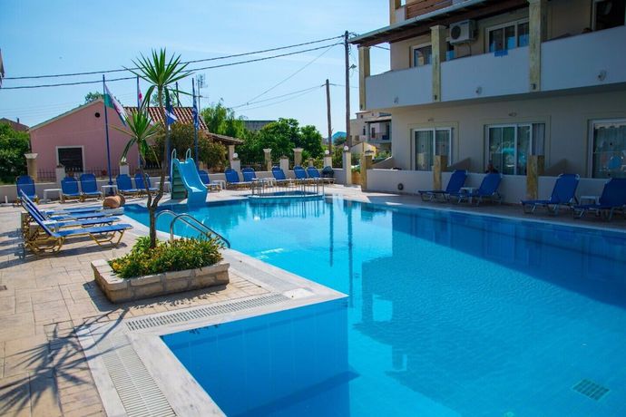 Imagen de la piscina del Hotel Olive Grove, Sidari. Foto 12