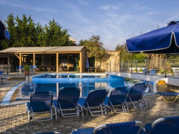 Imagen general del Hotel Olive Grove Studios and Apartments. Foto 2