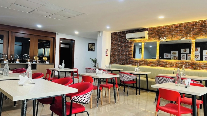Imagen del bar/restaurante del Hotel Olive Medanta. Foto 4