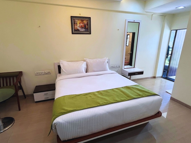 Imagen de la habitación del Hotel Olive Tree Resort. Foto 2