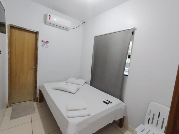 Imagen de la habitación del Hotel Oliveira 44. Foto 6