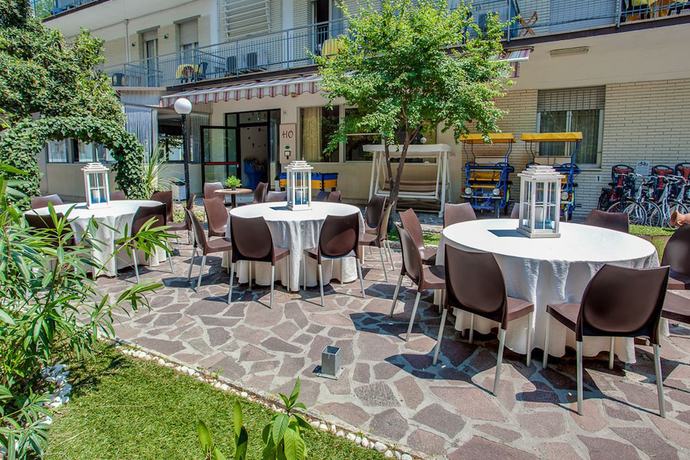Imagen del bar/restaurante del Hotel Oliver, Cervia. Foto 3