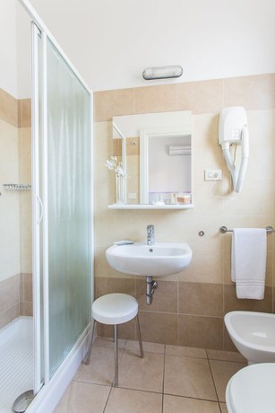 Imagen de la habitación del Hotel Oliver, Cervia. Foto 11