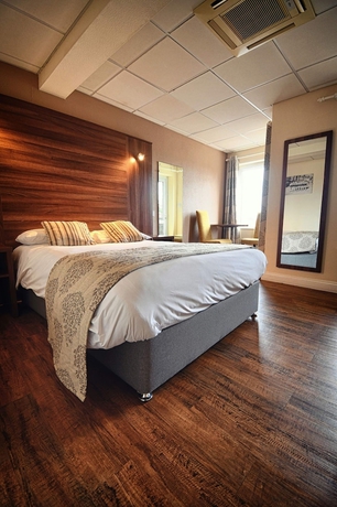 Imagen de la habitación del Hotel Oliver Cromwell. Foto 7