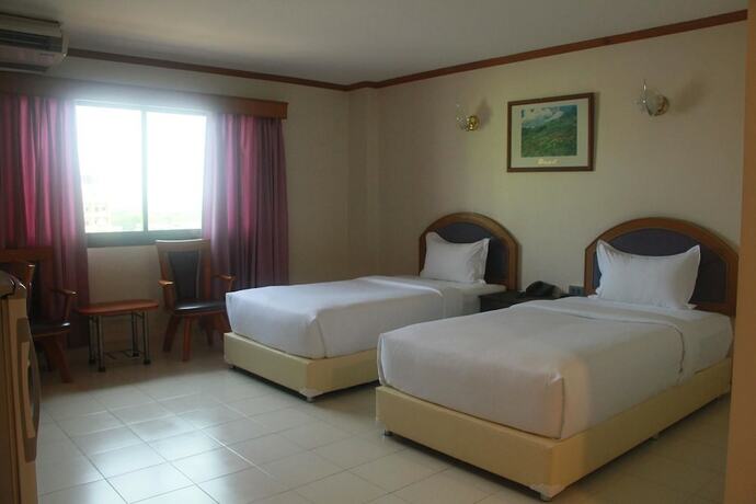 Imagen de la habitación del Hotel Oliver, Sadao. Foto 16