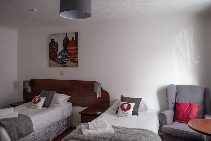 Imagen general del Hotel Oliver Twist Country Inn. Foto 2
