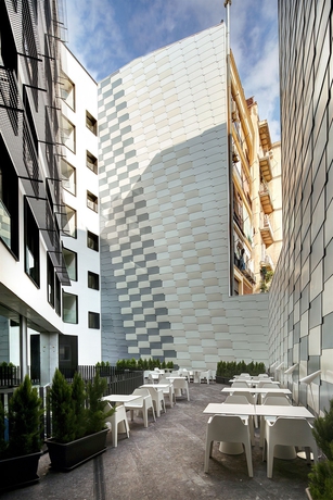 Imagen del bar/restaurante del Hotel Olivia Balmes. Foto 3