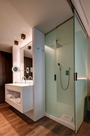 Imagen de la habitación del Hotel Olivia Balmes. Foto 5