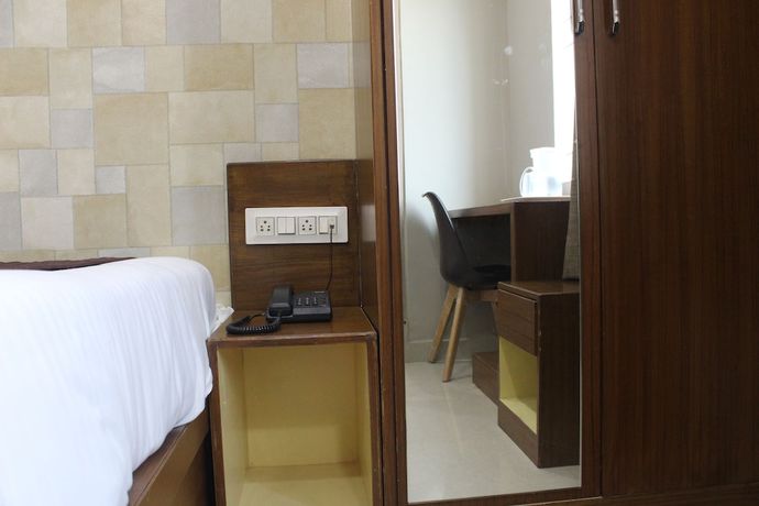 Imagen de la habitación del Hotel Olivia Inn And Suites. Foto 14