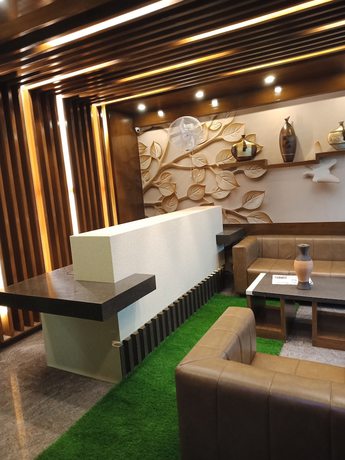 Imagen de los interiores del Hotel Olivia Inn And Suites. Foto 20