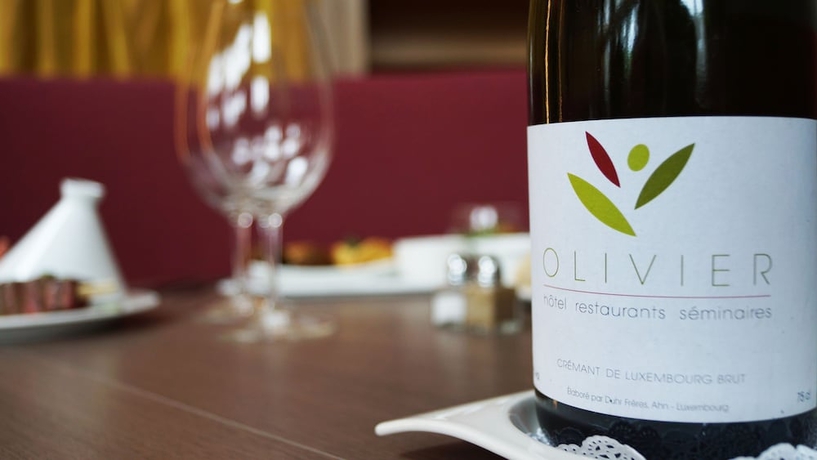 Imagen del bar/restaurante del Hotel Olivier, Strassen. Foto 3