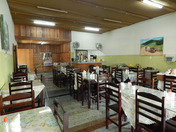 Imagen del bar/restaurante del Hotel Olivier, Tres R&iacute;os. Foto 8