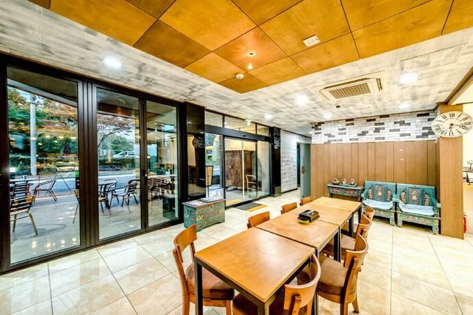 Imagen de los interiores del Hotel Olleyo Resort. Foto 30