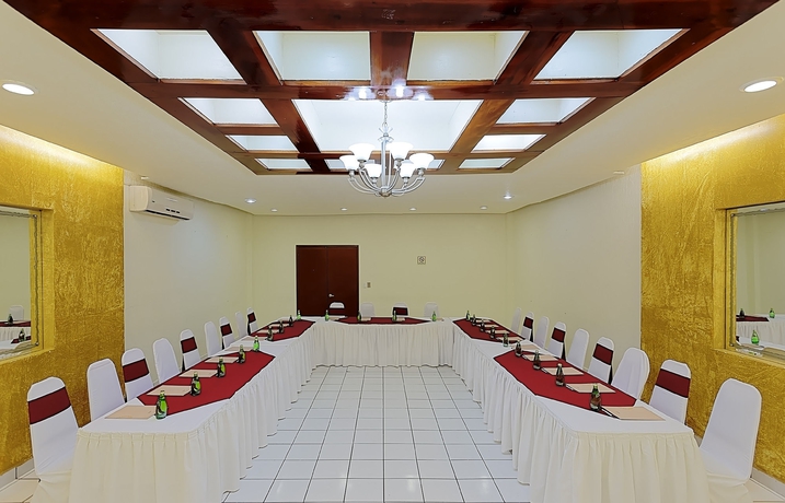 Imagen de los interiores del Hotel Olmeca Plaza Urban Express. Foto 3