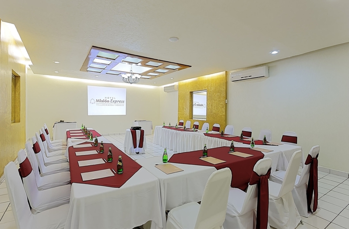 Imagen de los interiores del Hotel Olmeca Plaza Urban Express. Foto 4