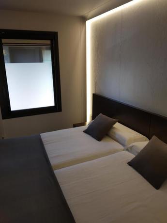 Imagen de la habitación del Hotel Olot Centre. Foto 6