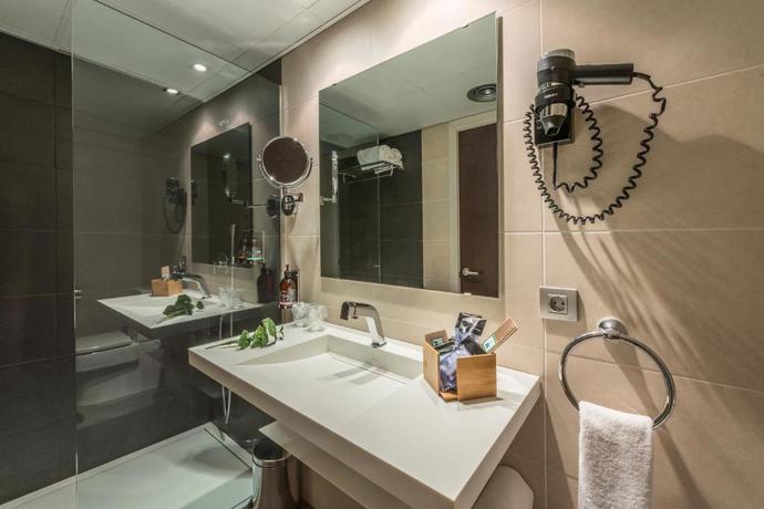Imagen de la habitación del Hotel Olot Centre. Foto 14