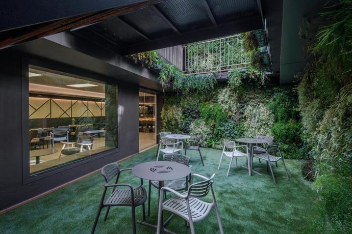 Imagen de los interiores del Hotel Olot Centre. Foto 18