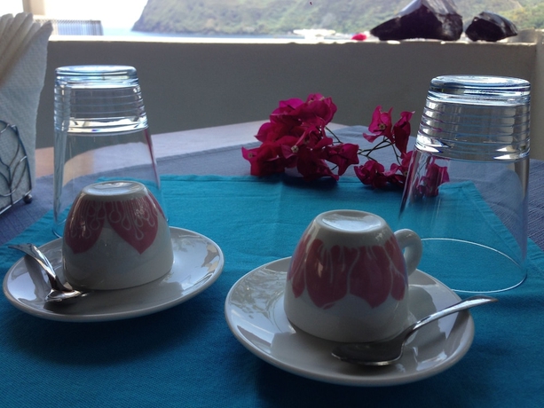 Imagen del bar/restaurante del Hotel Oltremare, Lipari. Foto 5