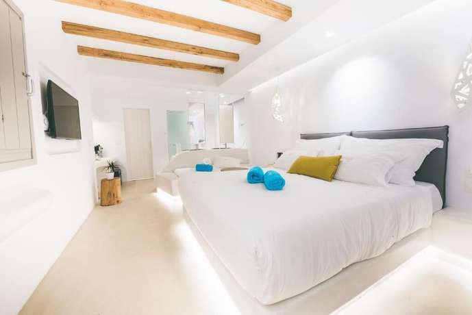 Imagen de la habitación del Hotel Olvos Luxury Suites Mykonos. Foto 5