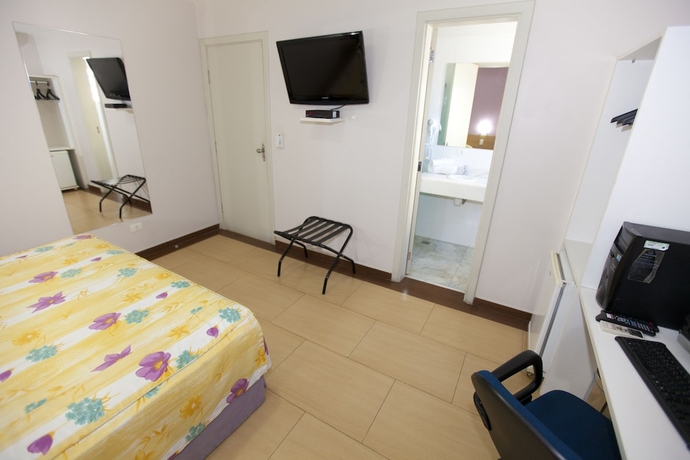 Imagen de la habitación del Hotel Oly Plaza. Foto 9