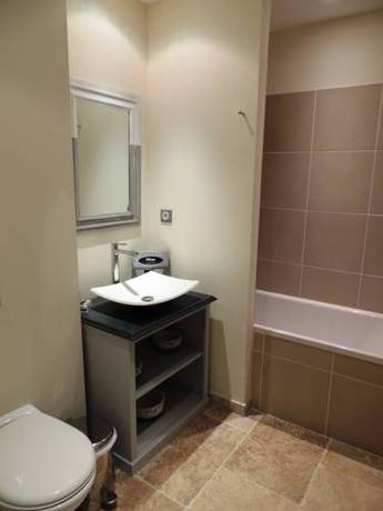 Imagen de la habitación del Hotel Olydea le Ch&acirc;teau de la Redorte. Foto 7