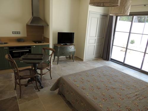 Imagen de la habitación del Hotel Olydea le Ch&acirc;teau de la Redorte. Foto 10