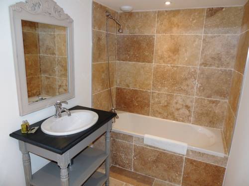 Imagen de la habitación del Hotel Olydea le Ch&acirc;teau de la Redorte. Foto 16