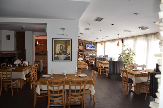 Imagen del bar/restaurante del Hotel Olymp, Bansko. Foto 9