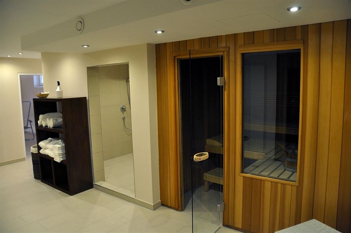 Imagen de la piscina del Hotel Olymp Munich. Foto 16