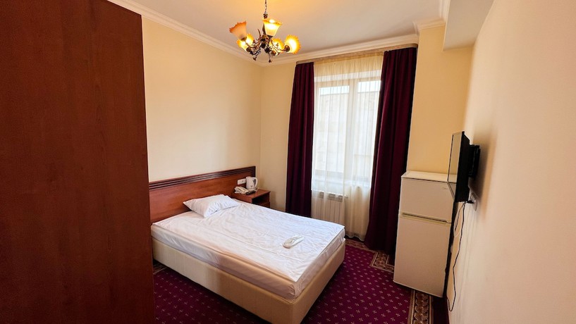 Imagen de la habitación del Hotel Olympavan. Foto 7