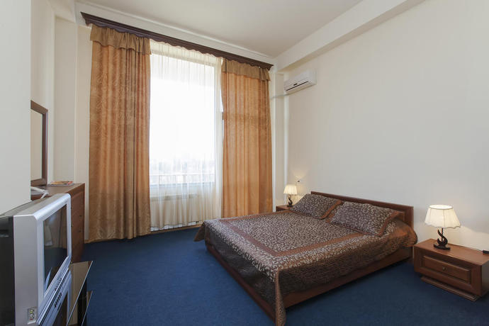 Imagen de la habitación del Hotel Olympia Garden, Ereván. Foto 6