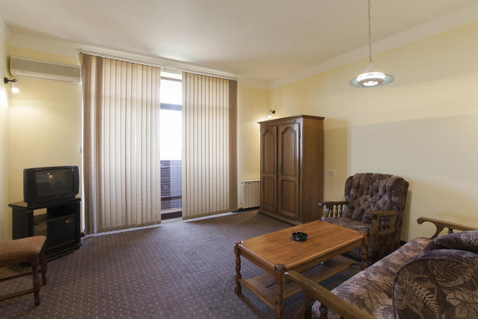 Imagen de la habitación del Hotel Olympia Garden, Ereván. Foto 9