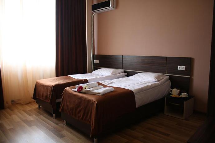 Imagen de la habitación del Hotel Olympia Garden, Ereván. Foto 15