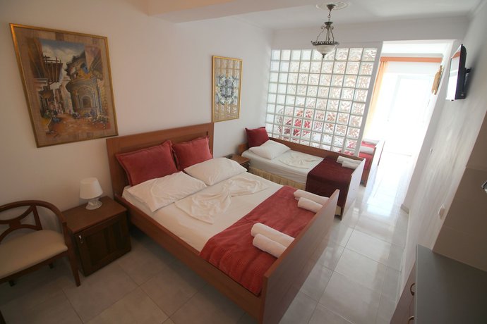 Imagen de la habitación del Hotel Olympia, Gjashtë. Foto 3