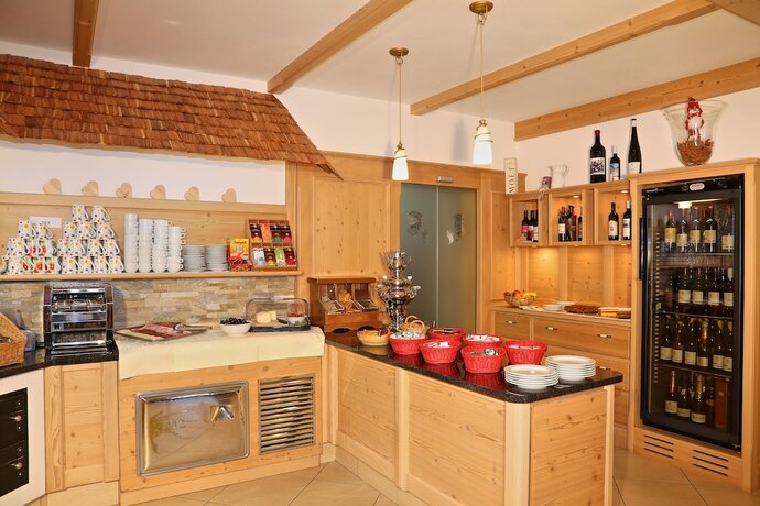 Imagen general del Hotel Olympia, Irsch - Orsara. Foto 13