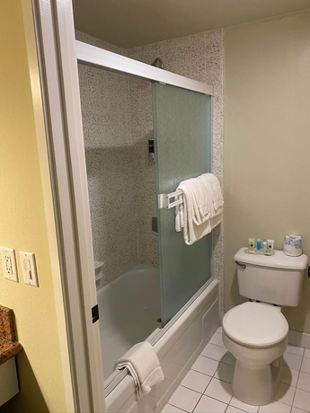 Imagen de la habitación del Hotel Olympia Lodge. Foto 18