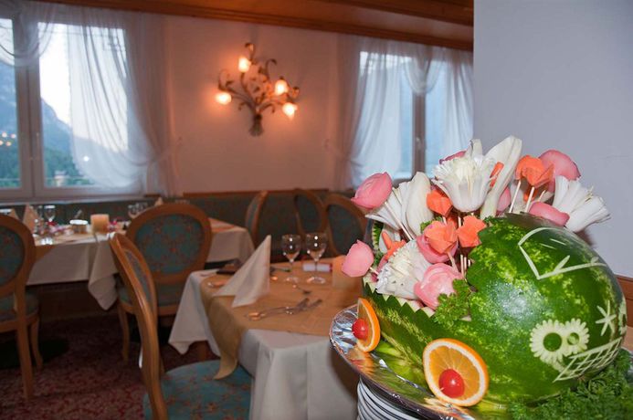 Imagen del bar/restaurante del Hotel Olympia, Molveno. Foto 5