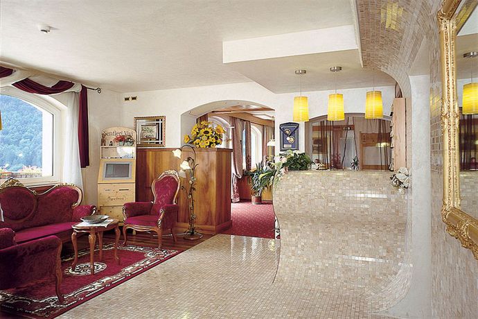 Imagen de los interiores del Hotel Olympia, Molveno. Foto 15
