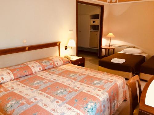 Imagen de la habitación del Hotel Olympia Palace. Foto 6