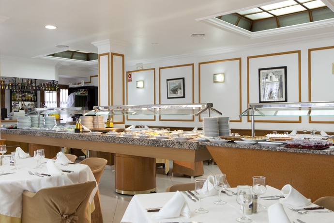 Imagen del bar/restaurante del Hotel Olympia Ronda I. Foto 2